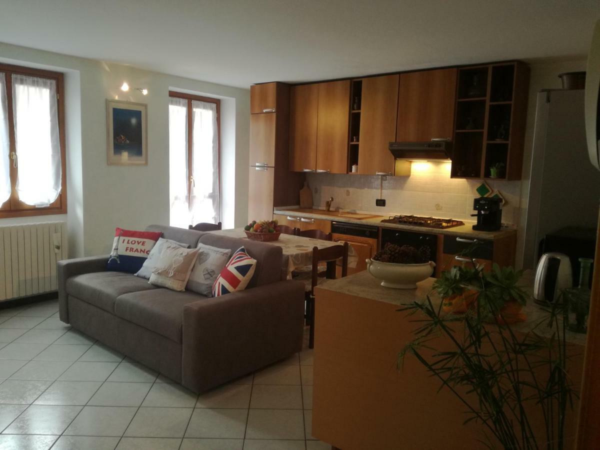 Appartamento Borgo Antico Oliveto Lario Exteriér fotografie