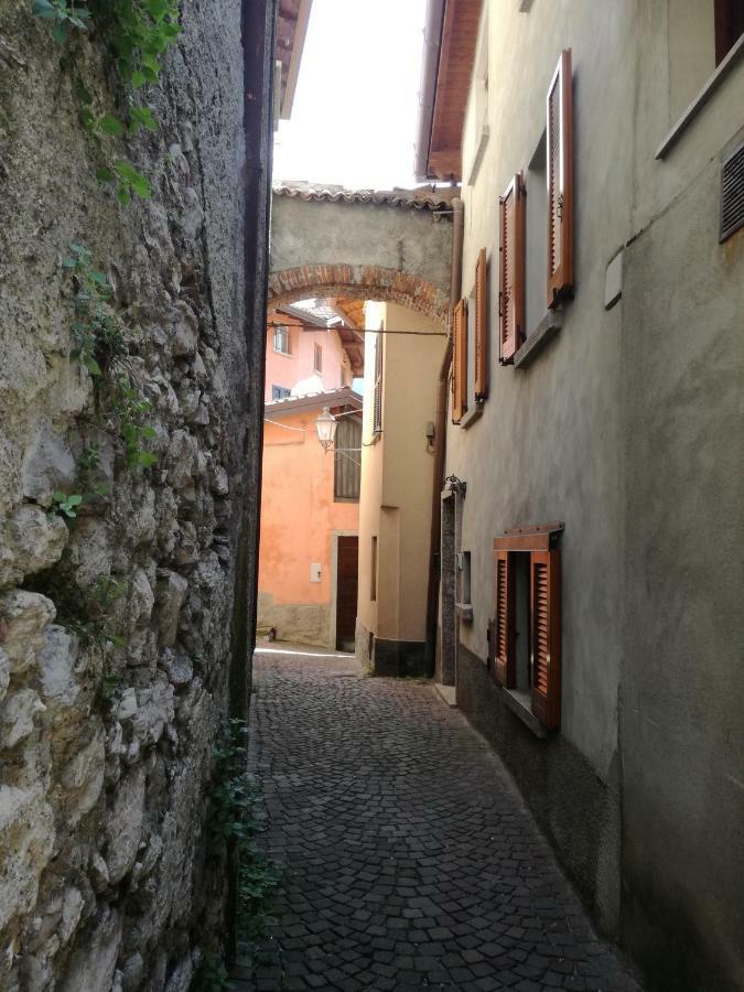 Appartamento Borgo Antico Oliveto Lario Exteriér fotografie